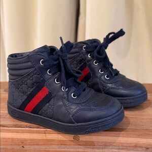 Gucci - Toddler High Top Sneakers - Black Leather w/Red Stripe - Size: EU 24